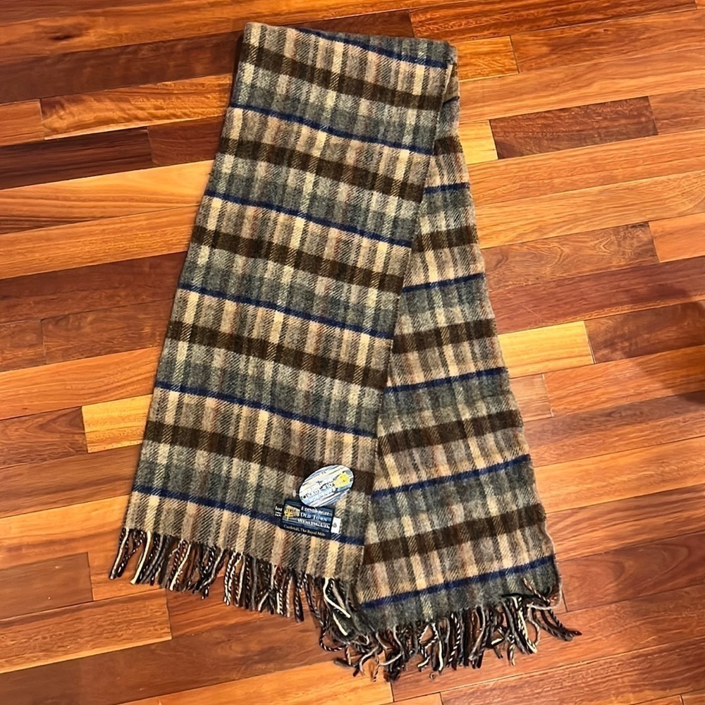 New Edinburgh Old Town Weaving Co. Wool Oversized Plaid Scarf